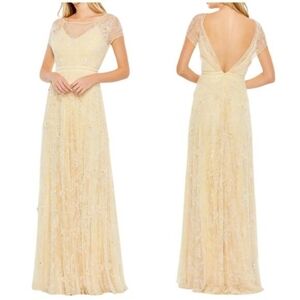 NWT Mac Duggal Butter Yellow Beaded 3D Floral Gown V-back Gown Size 16